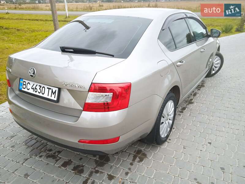 Лифтбек Skoda Octavia 2015 в Дрогобыче