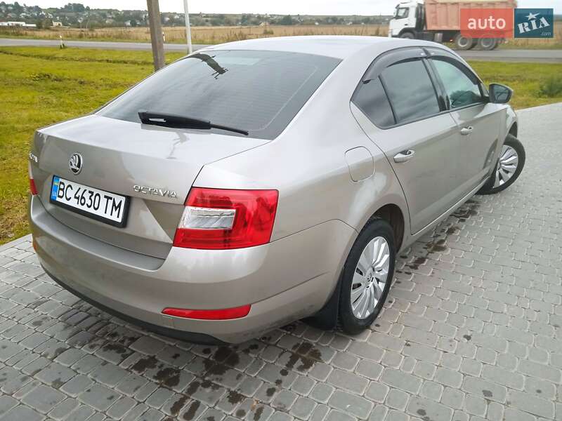 Лифтбек Skoda Octavia 2015 в Дрогобыче