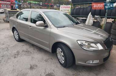 Лифтбек Skoda Octavia 2010 в Кропивницком