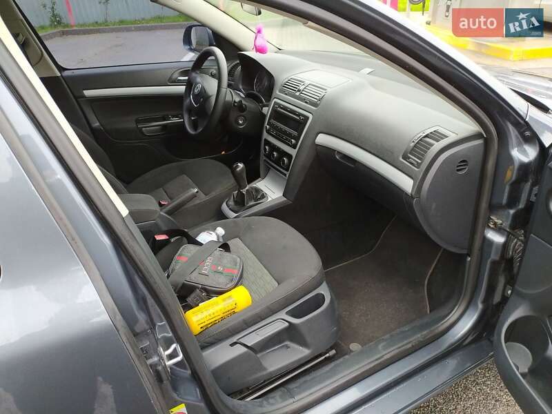 Універсал Skoda Octavia 2010 в Вінниці