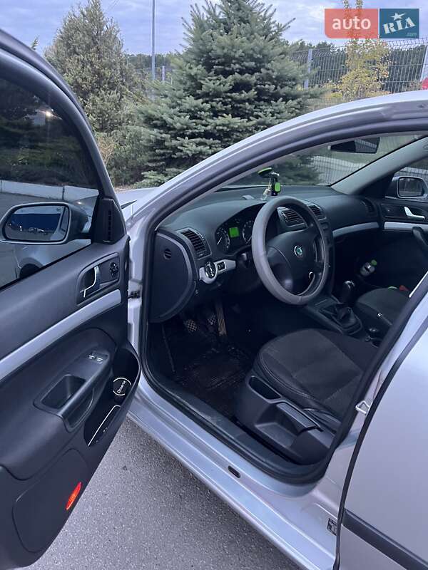 Лифтбек Skoda Octavia 2005 в Полтаве