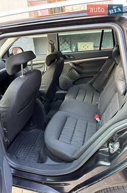 Универсал Skoda Octavia 2010 в 