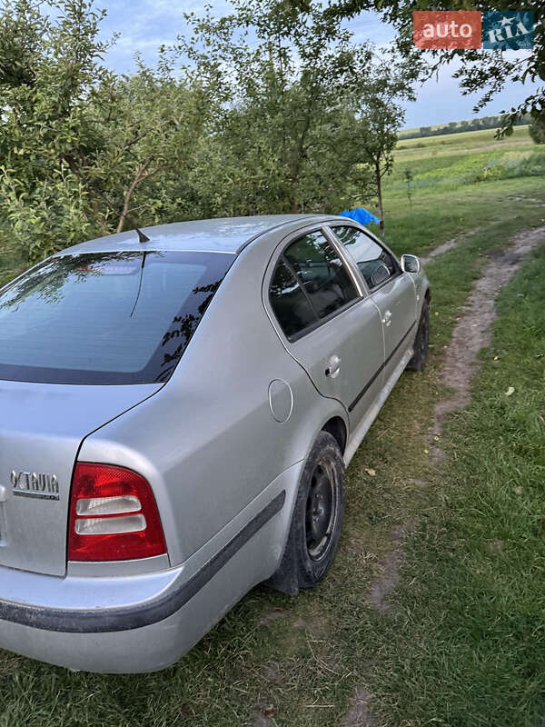 Лифтбек Skoda Octavia 2000 в Хмельницком