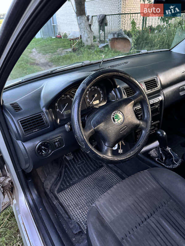 Лифтбек Skoda Octavia 2000 в Хмельницком