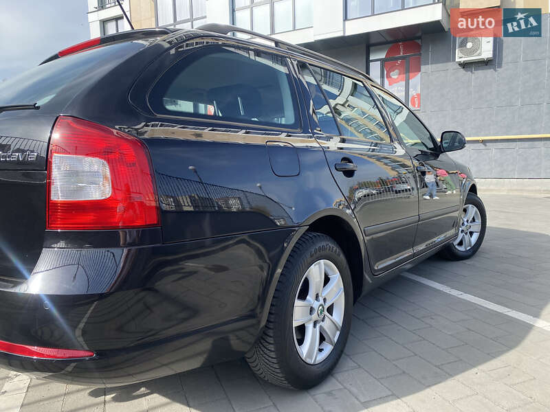 Универсал Skoda Octavia 2011 в Луцке фото 4 Универсал Skoda Octavia 2011 в Луцке