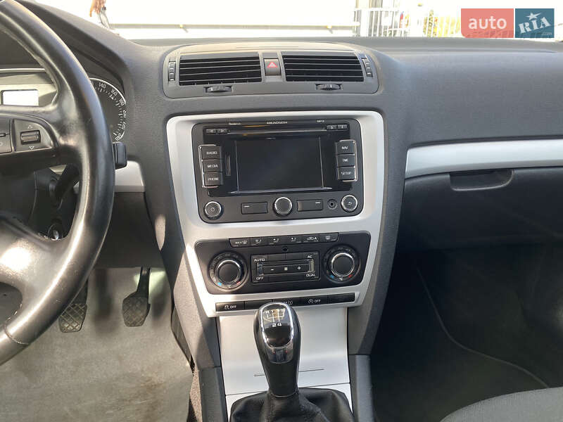 Универсал Skoda Octavia 2011 в Луцке фото 16 Универсал Skoda Octavia 2011 в Луцке