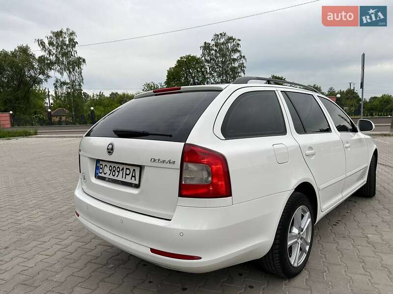 Универсал Skoda Octavia 2011 в Бориславе
