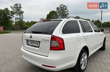 Универсал Skoda Octavia 2011 в 