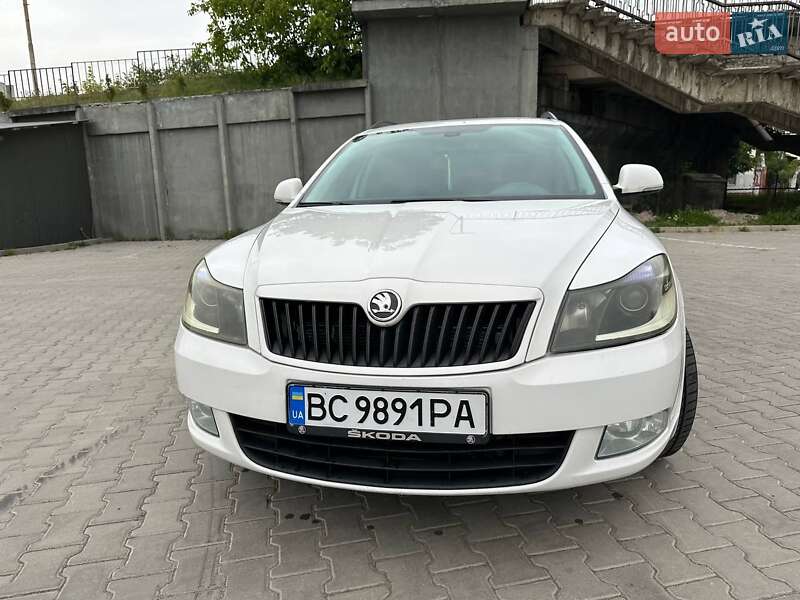 Универсал Skoda Octavia 2011 в Бориславе