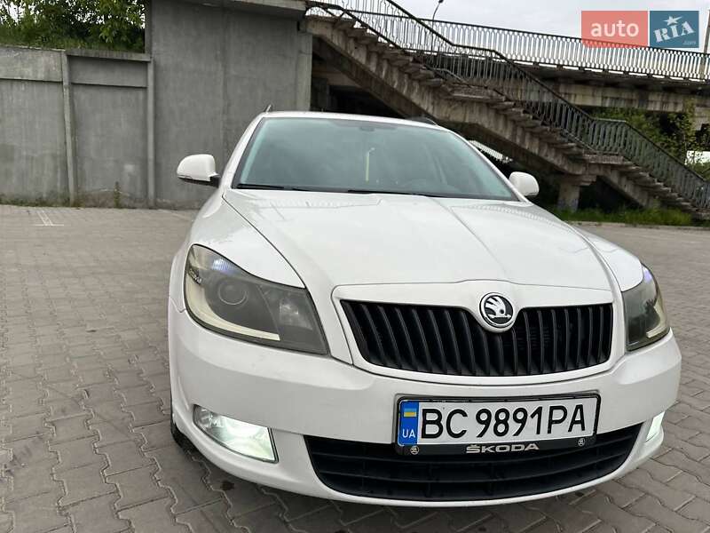 Универсал Skoda Octavia 2011 в Бориславе
