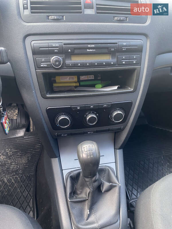 Универсал Skoda Octavia 2011 в Бориславе