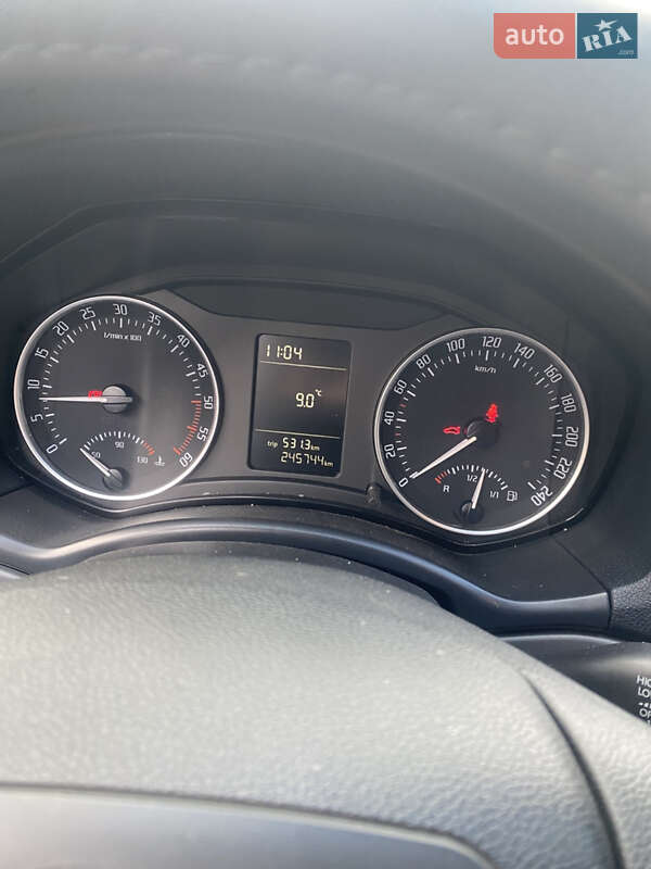 Универсал Skoda Octavia 2011 в Бориславе