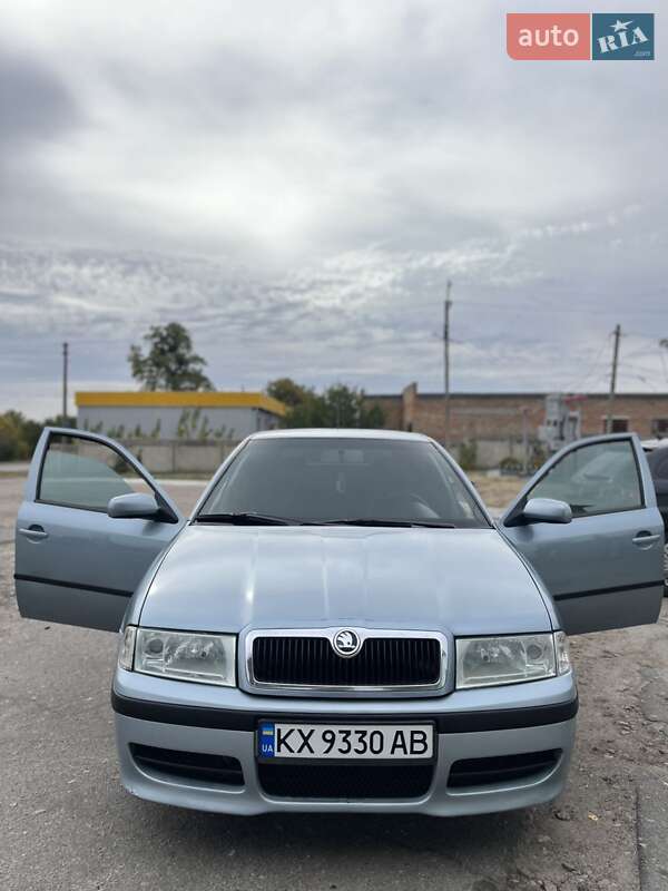 Ліфтбек Skoda Octavia 2002 в Балаклії