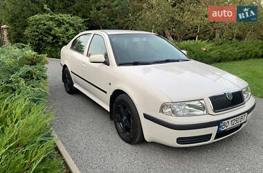 Лифтбек Skoda Octavia 2009 в Львове