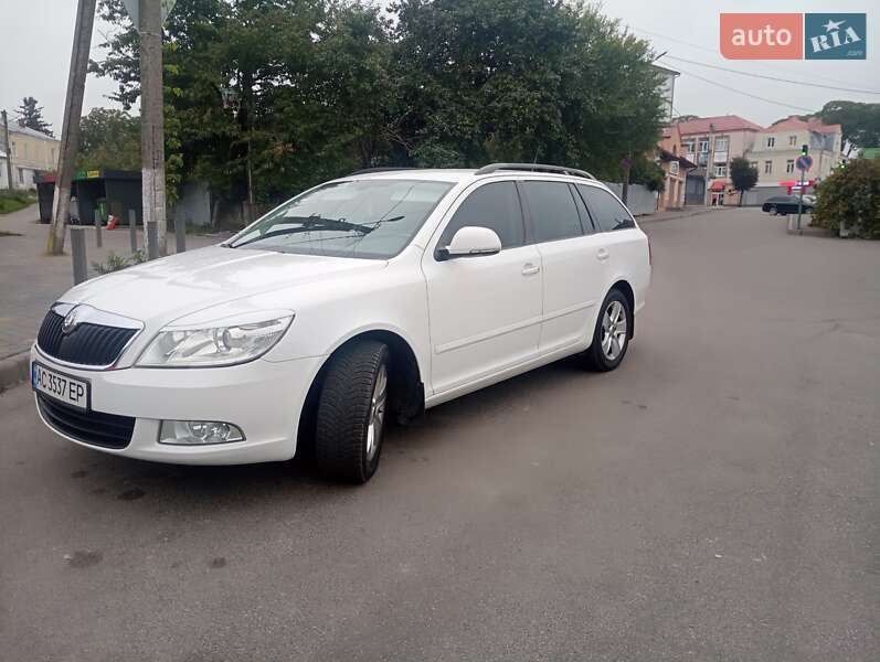Універсал Skoda Octavia 2009 в Володимирі