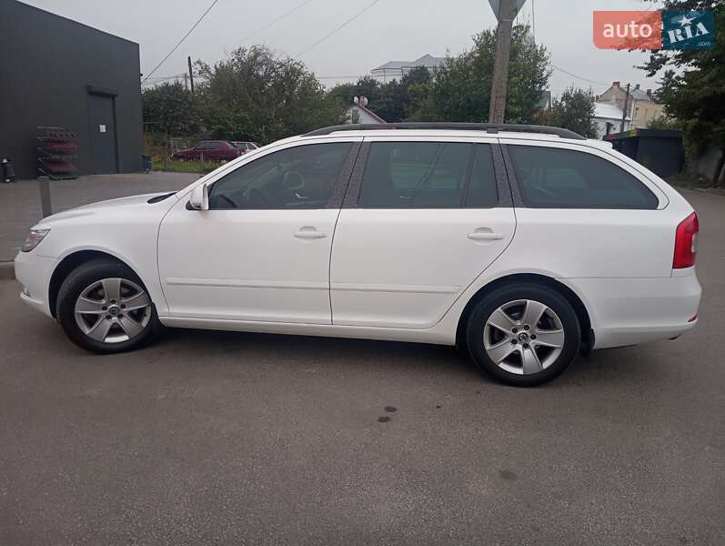 Універсал Skoda Octavia 2009 в Володимирі