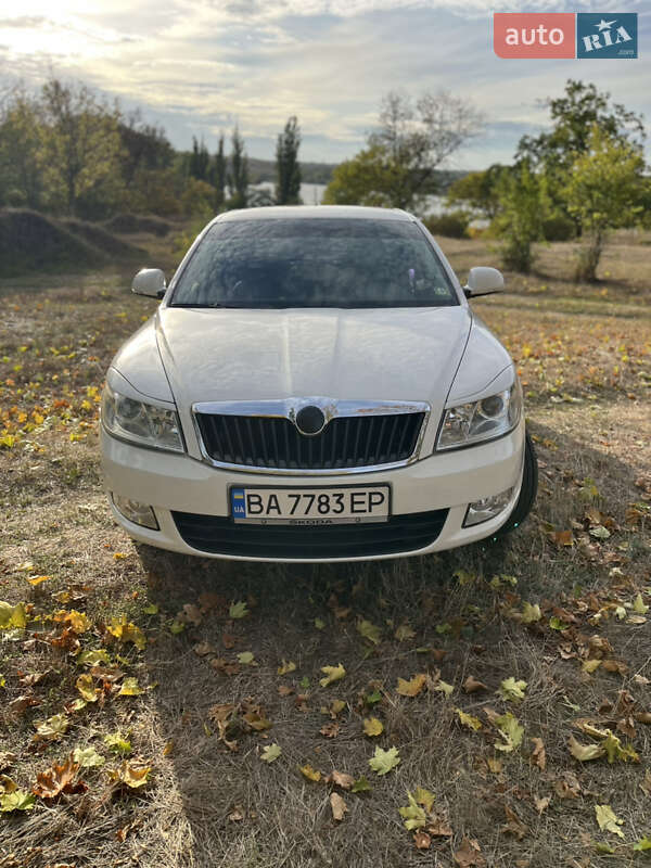 Лифтбек Skoda Octavia 2012 в Кропивницком