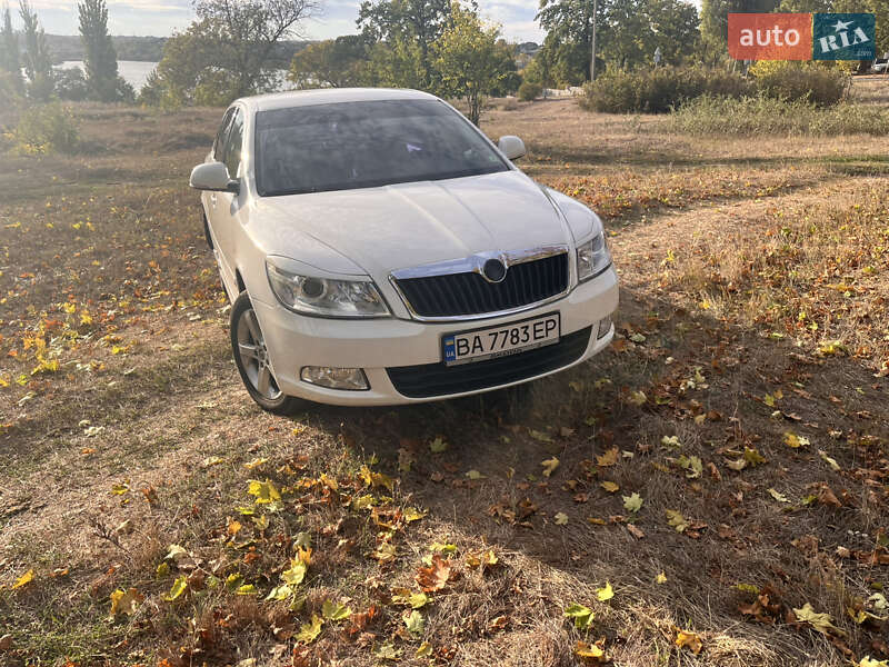 Лифтбек Skoda Octavia 2012 в Кропивницком