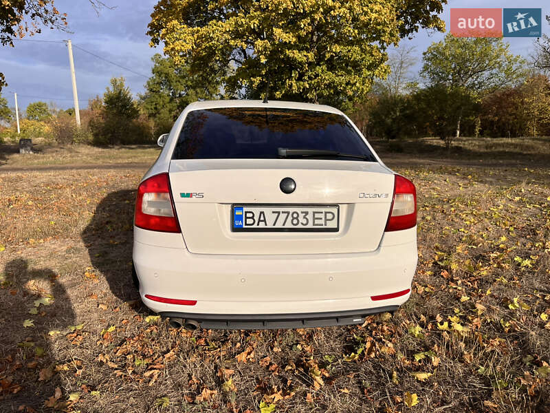 Лифтбек Skoda Octavia 2012 в Кропивницком