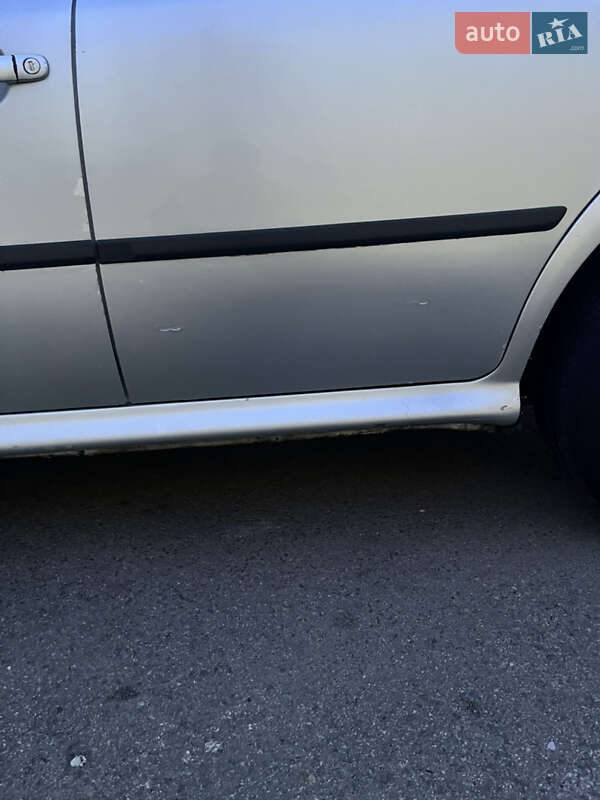 Ліфтбек Skoda Octavia 2005 в Харкові