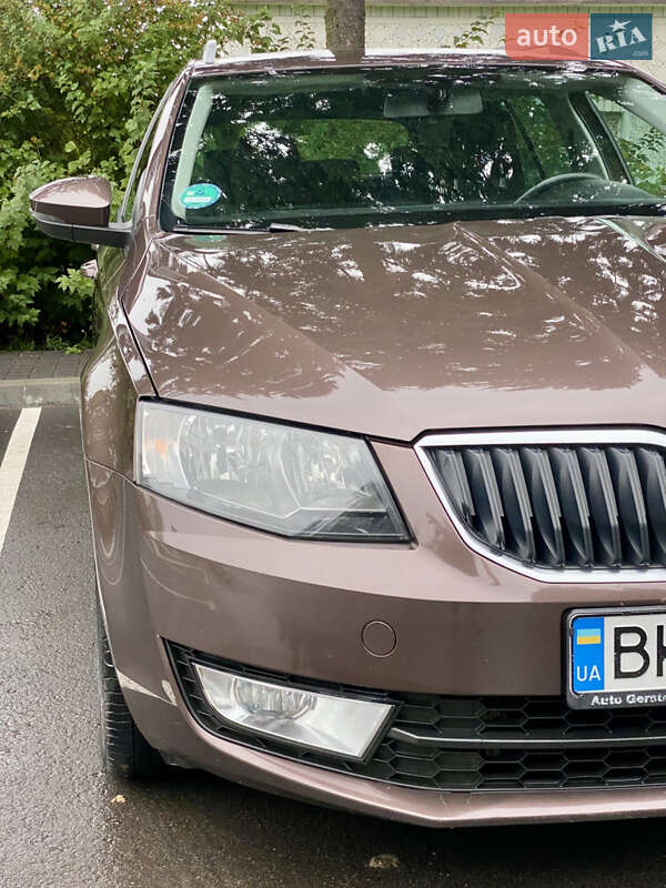 Универсал Skoda Octavia 2016 в Смыге