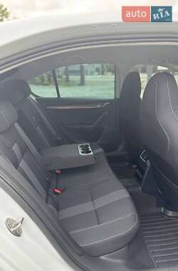 Лифтбек Skoda Octavia 2017 в 
