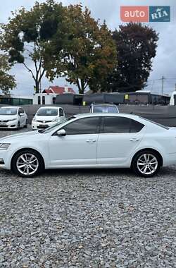 Лифтбек Skoda Octavia 2017 в 