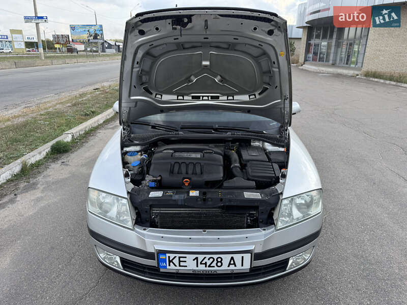 Ліфтбек Skoda Octavia 2005 в Кам'янському
