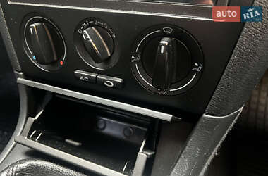 Лифтбек Skoda Octavia 2006 в  фото 34 Лифтбек Skoda Octavia 2006 в