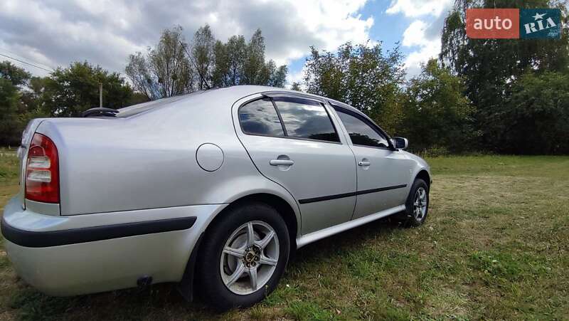 Лифтбек Skoda Octavia 2006 в Киеве