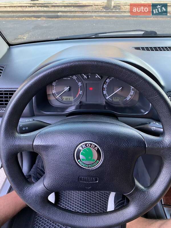 Лифтбек Skoda Octavia 2001 в Одессе