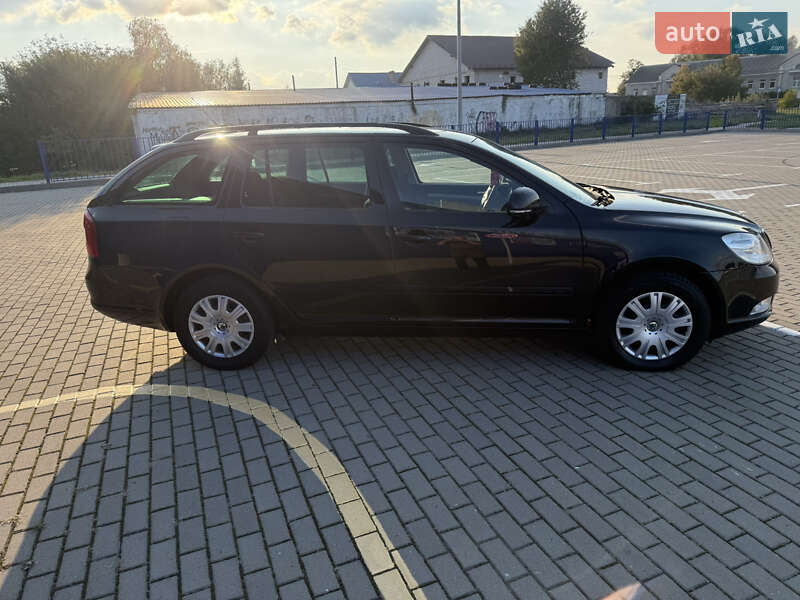 Универсал Skoda Octavia 2010 в Нововолынске