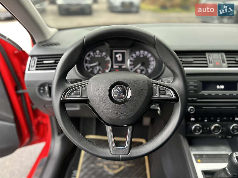 Універсал Skoda Octavia 2013 в Харкові