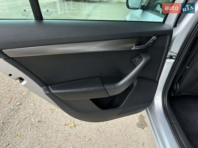 Универсал Skoda Octavia 2019 в Ивано-Франковске