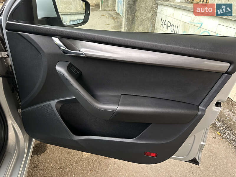 Универсал Skoda Octavia 2019 в Ивано-Франковске