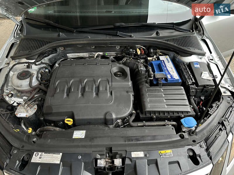 Универсал Skoda Octavia 2019 в Ивано-Франковске