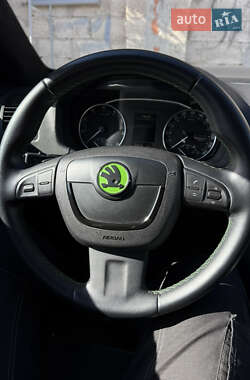 Універсал Skoda Octavia 2010 в  фото 15 Універсал Skoda Octavia 2010 в