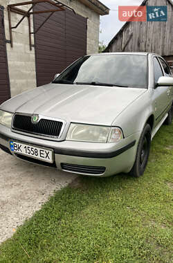 Ліфтбек Skoda Octavia 2001 в Любешові
