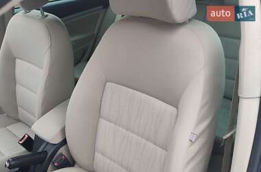 Универсал Skoda Octavia 2009 в 