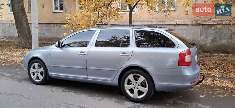 Универсал Skoda Octavia 2010 в Желтых Водах