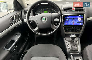 Лифтбек Skoda Octavia 2008 в 