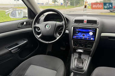 Лифтбек Skoda Octavia 2008 в 