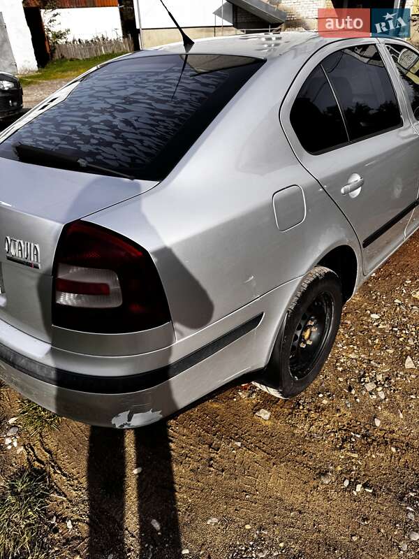 Лифтбек Skoda Octavia 2006 в Бориславе