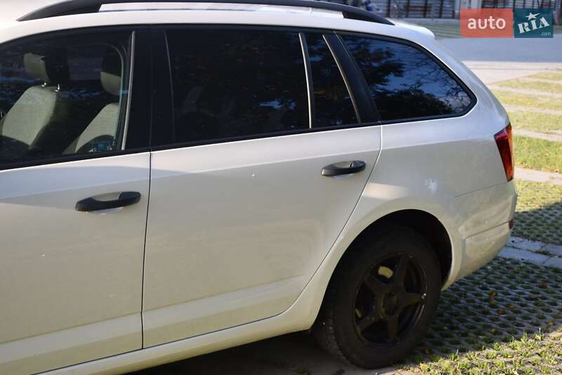 Универсал Skoda Octavia 2013 в Самборе