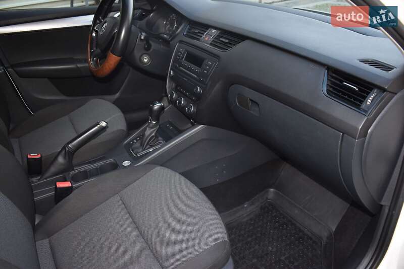 Универсал Skoda Octavia 2013 в Самборе