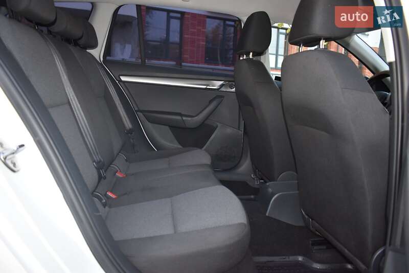 Универсал Skoda Octavia 2013 в Самборе