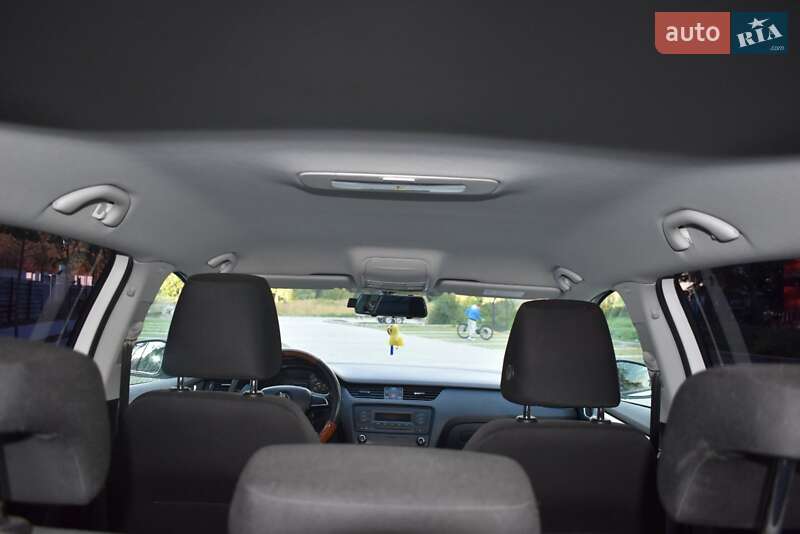 Универсал Skoda Octavia 2013 в Самборе