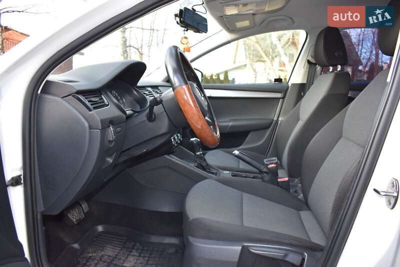 Универсал Skoda Octavia 2013 в Самборе