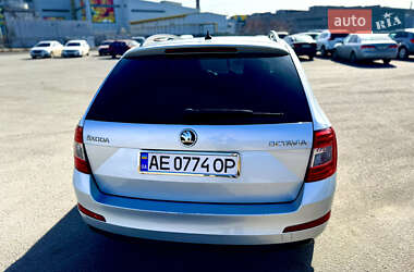 Універсал Skoda Octavia 2015 в Дніпрі