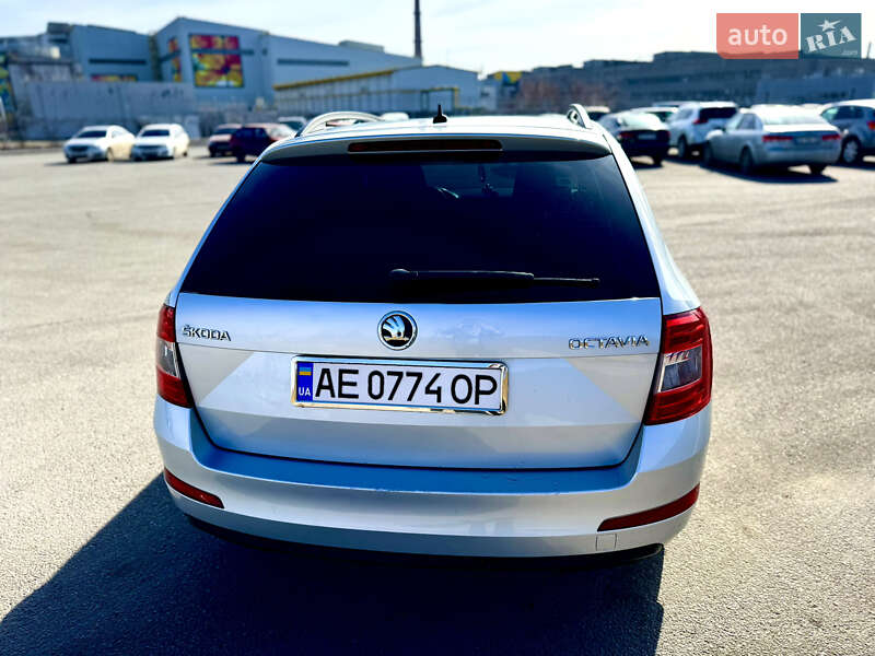 Універсал Skoda Octavia 2015 в Дніпрі фото 5 Універсал Skoda Octavia 2015 в Дніпрі